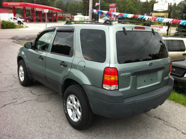 Ford Escape 2005 photo 1