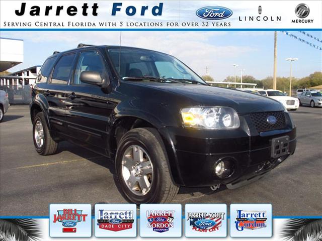 Ford Escape 2005 photo 1