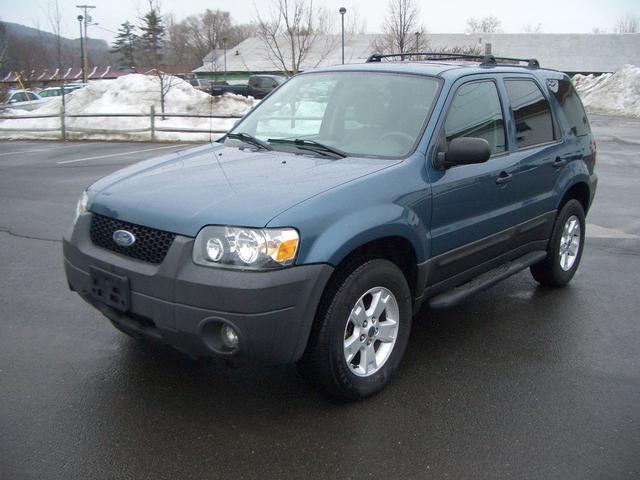 Ford Escape 15 Sport Utility