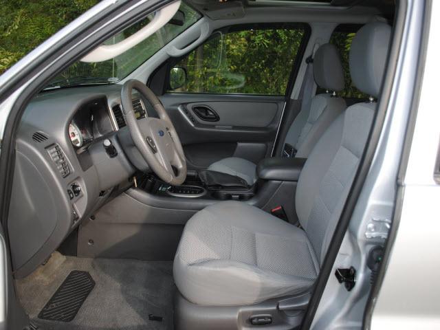 Ford Escape 2005 photo 4