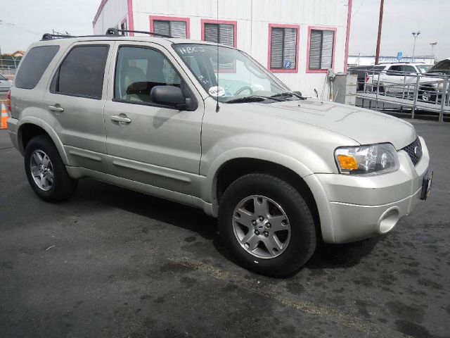 Ford Escape 2005 photo 2