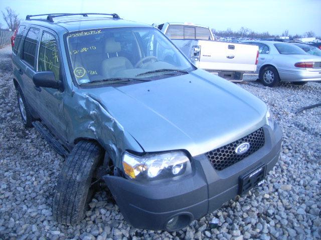 Ford Escape 2005 photo 1