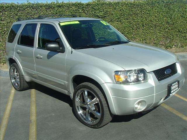 Ford Escape 2005 photo 3