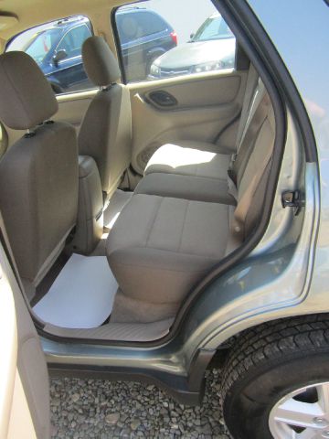 Ford Escape 2005 photo 12