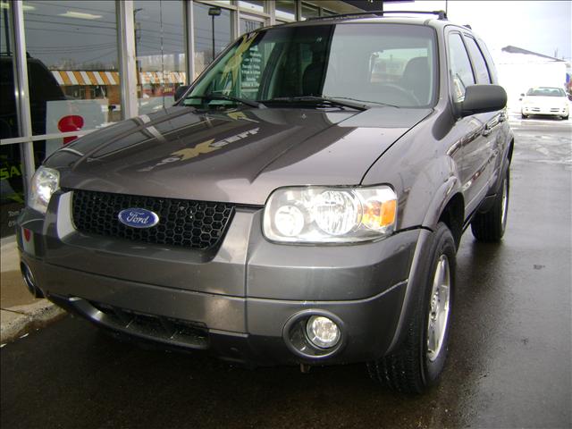 Ford Escape 2005 photo 1