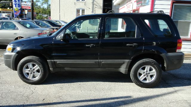 Ford Escape 2005 photo 2