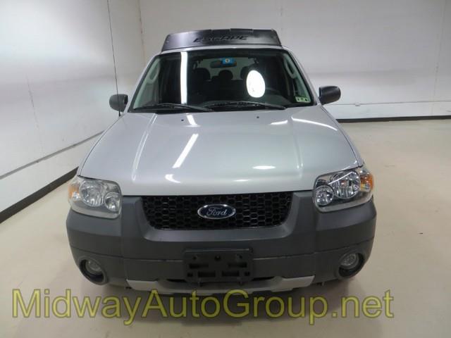 Ford Escape 2005 photo 1