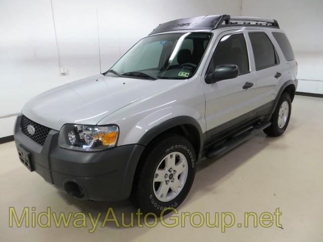 Ford Escape 2005 photo 2