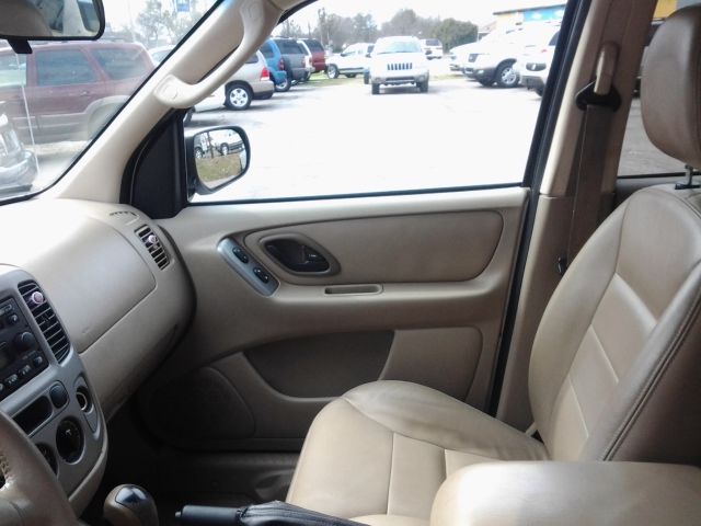Ford Escape 2005 photo 3