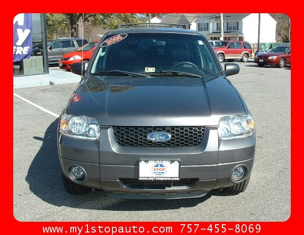 Ford Escape 2005 photo 1