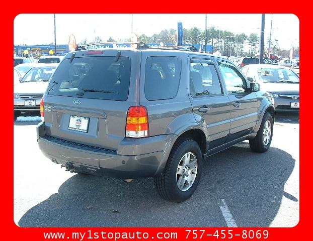Ford Escape 2005 photo 2