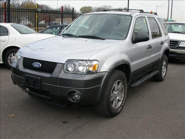 Ford Escape ESi Sport Utility