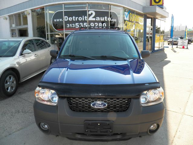 Ford Escape 2005 photo 1