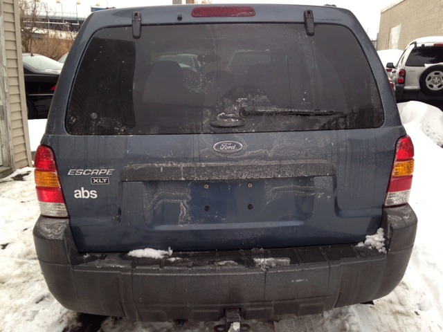 Ford Escape 2005 photo 3
