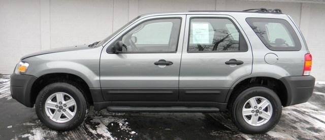 Ford Escape 2005 photo 1