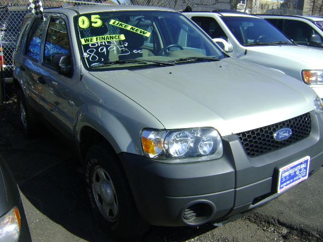 Ford Escape 2005 photo 2