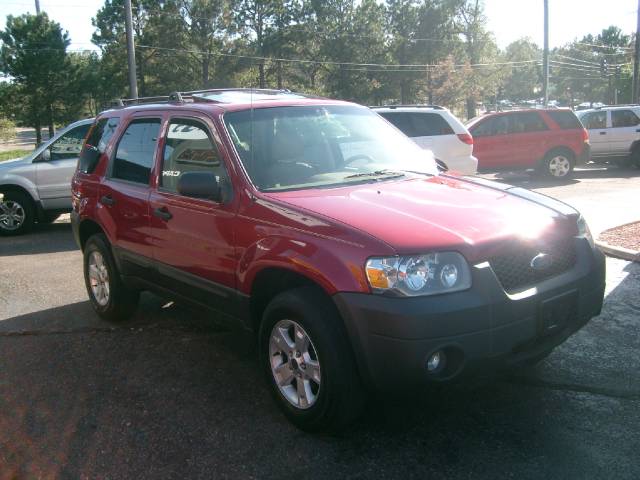 Ford Escape 2005 photo 3