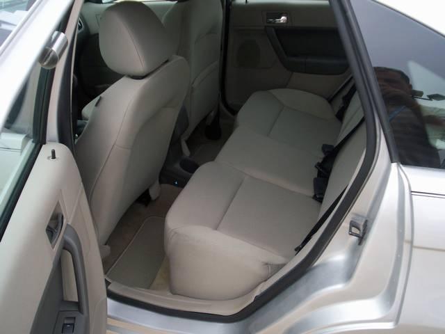 Ford Escape 2005 photo 2