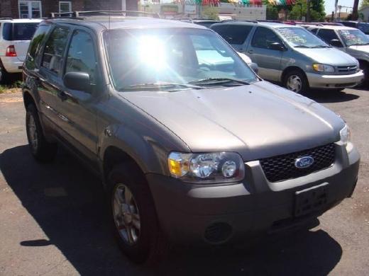 Ford Escape 2005 photo 1