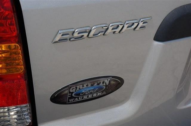 Ford Escape 2005 photo 15