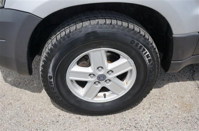 Ford Escape 2005 photo 29