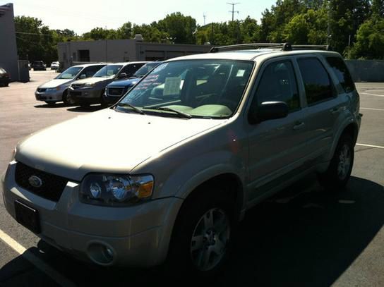 Ford Escape 2005 photo 3