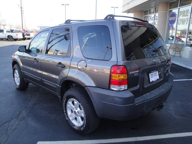 Ford Escape 2005 photo 4