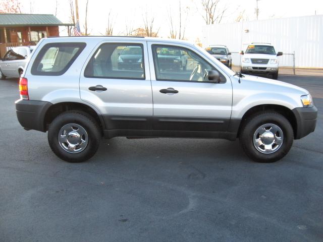 Ford Escape 2005 photo 3
