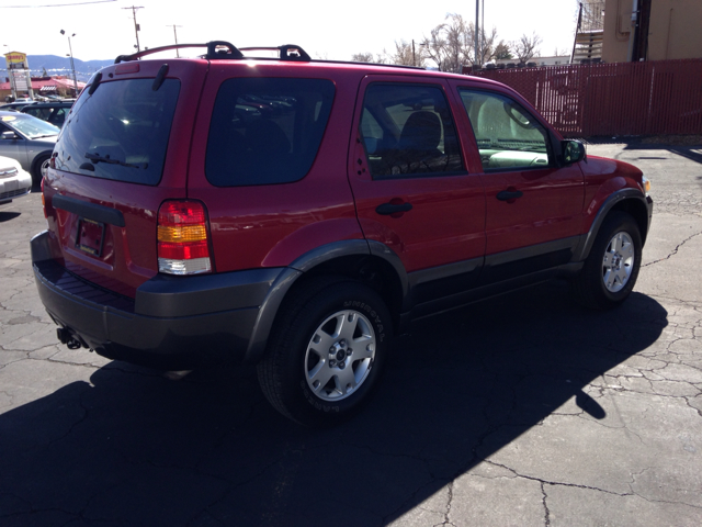 Ford Escape 2005 photo 3