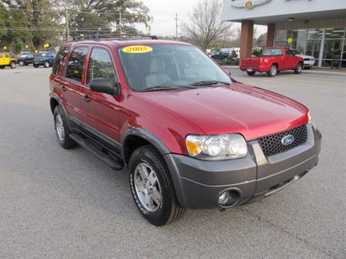 Ford Escape 2005 photo 1
