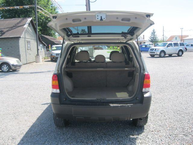 Ford Escape 2005 photo 3