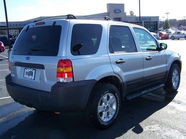 Ford Escape 2005 photo 4
