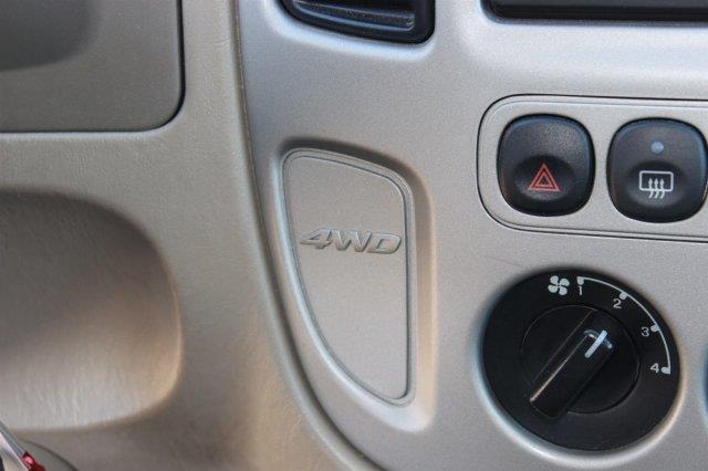 Ford Escape 2006 photo 2