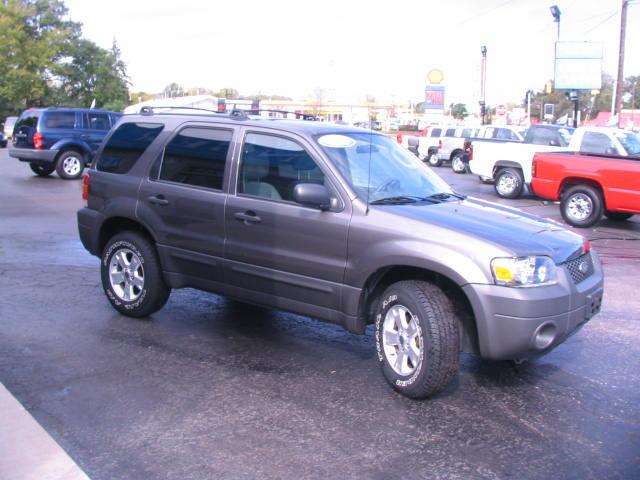 Ford Escape 2006 photo 2