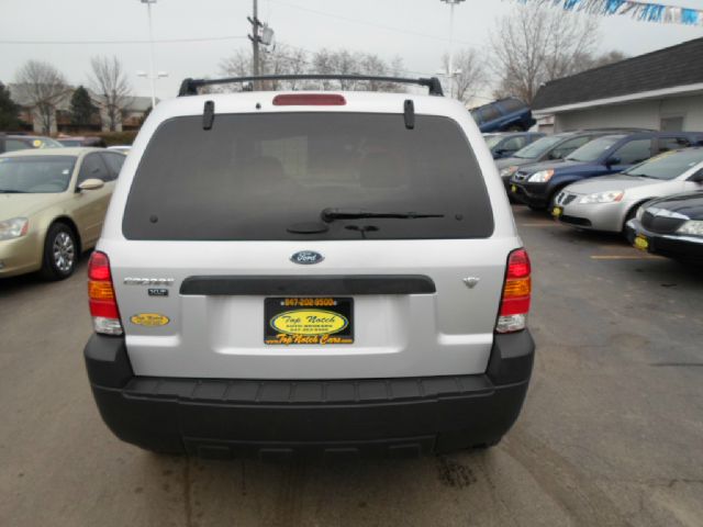 Ford Escape 2006 photo 2