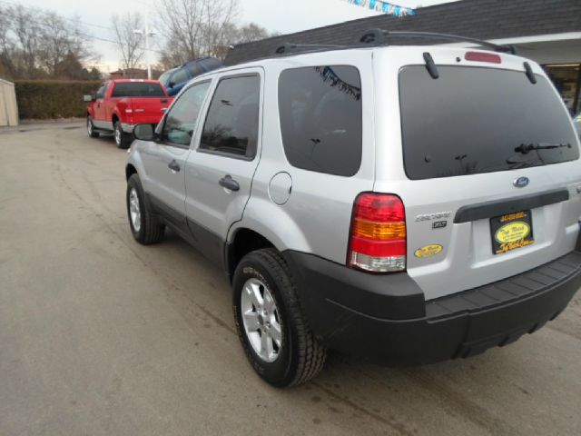 Ford Escape 2006 photo 3