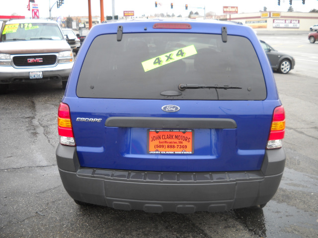Ford Escape 2006 photo 1