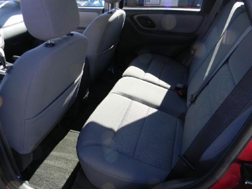 Ford Escape 2006 photo 2