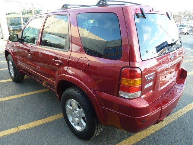 Ford Escape 2006 photo 2