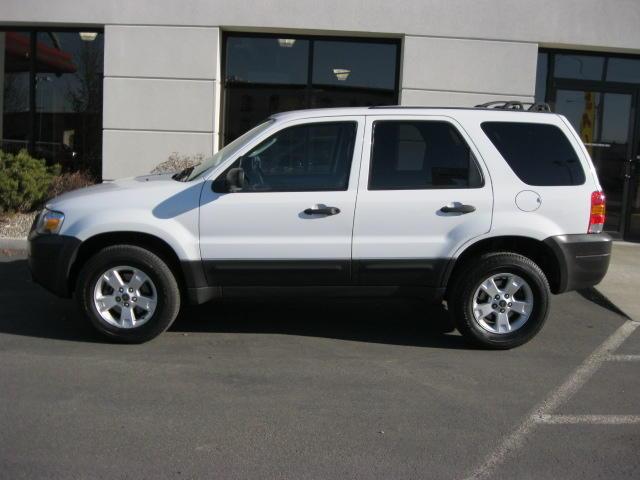 Ford Escape 2006 photo 1