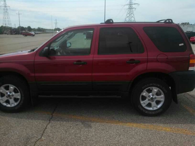 Ford Escape 2006 photo 2