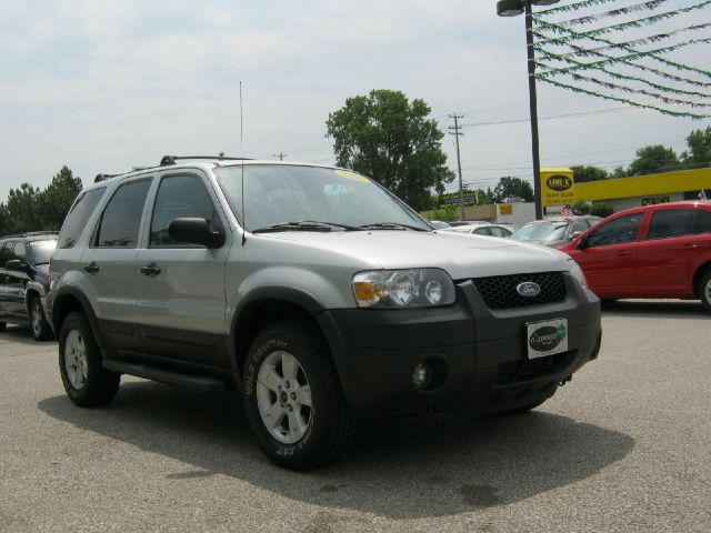 Ford Escape 2006 photo 1