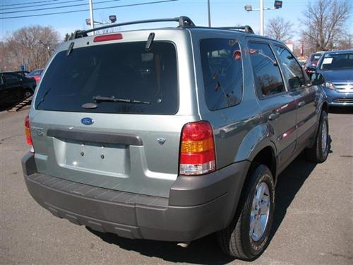 Ford Escape 2006 photo 2