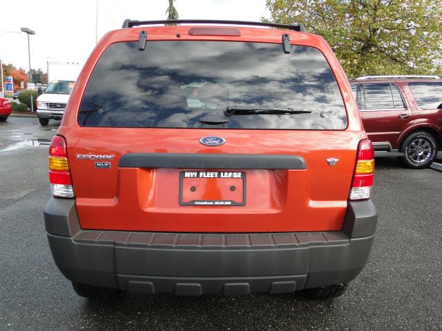 Ford Escape 2006 photo 2