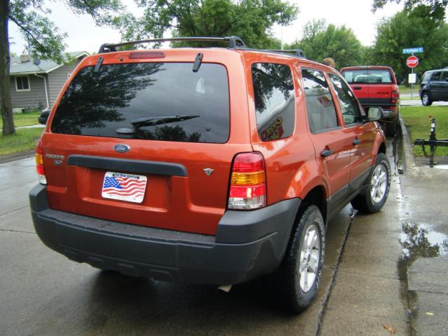 Ford Escape 2006 photo 2