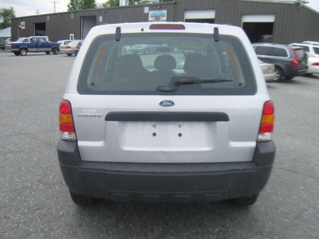 Ford Escape 2006 photo 2