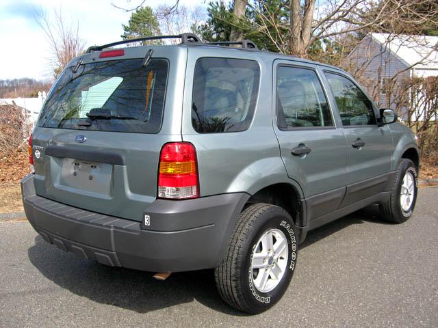 Ford Escape 2006 photo 1