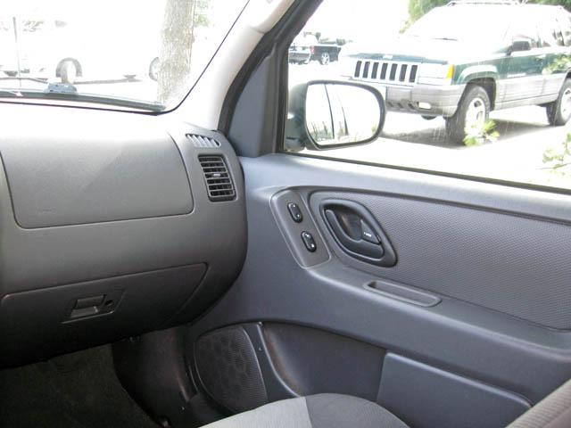 Ford Escape 2006 photo 3