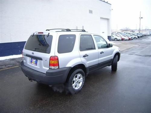 Ford Escape 2006 photo 2