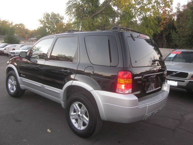 Ford Escape 2006 photo 1